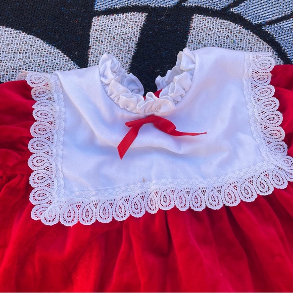 VTG NEW YORK KIDS RED VELVET SMOCKED COLLARED CHRISTMAS HOLIDAY DRESS SIZE 4T - Picture 3 of 7